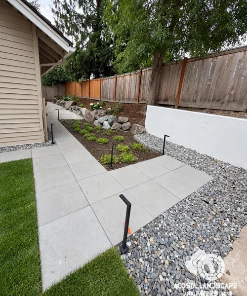 Architectural Hardscape & Modern Courtyard Living in Clyde Hill 